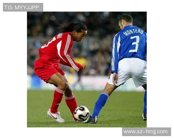 足球明星小罗的传奇人生与辉煌成就的深度解析与回顾 足球明星小罗的传奇人生与辉煌成就的深度解析与回顾